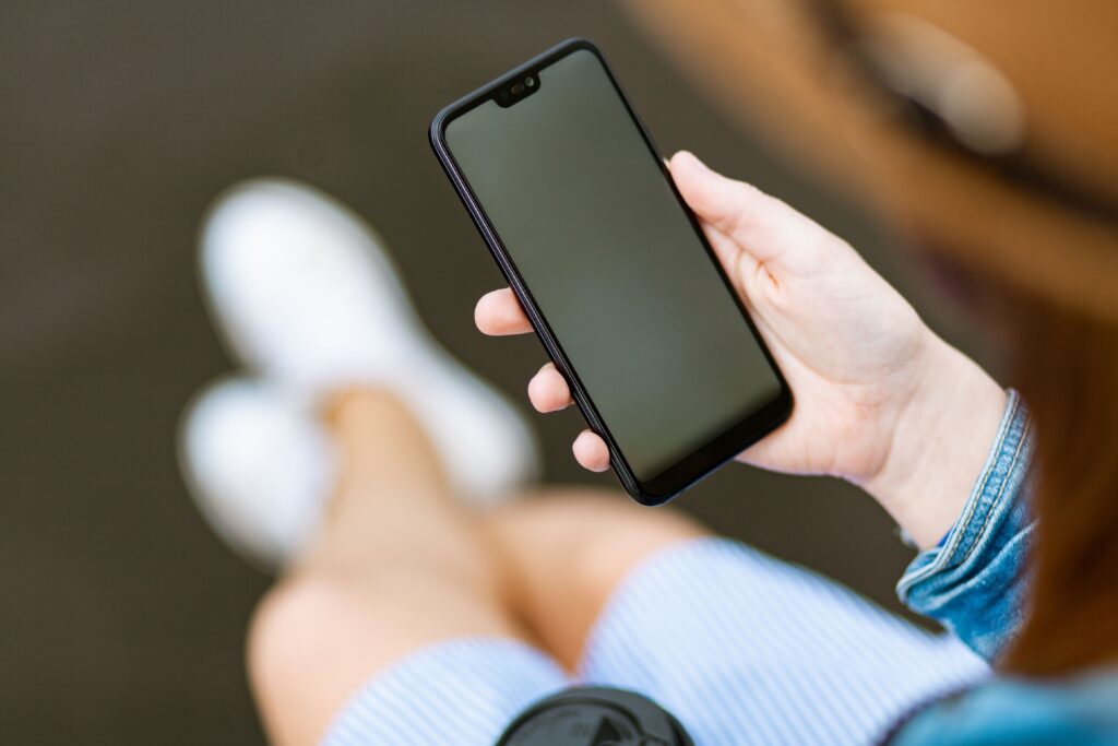 traveler forgot to turn on airplane mode before boarding